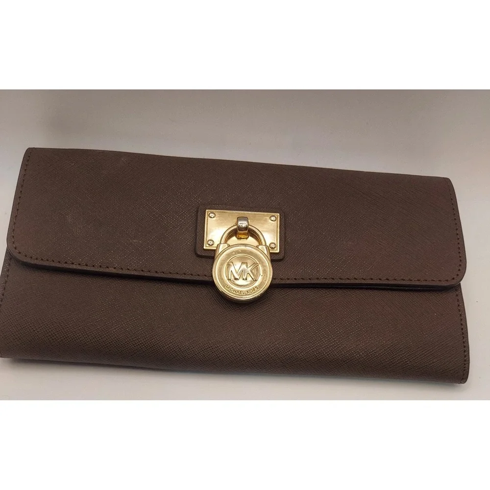 Michael Kors Wallet Brown Coated Canvas Gold Tone‎ Hardware Elegant